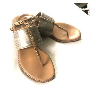 NEW Donald J Pliner Gold Flat Sandal Sz7